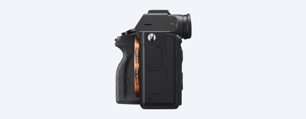 Sony α7R IV 35 mm Full-Frame Camera with 61.0 Mp - ILCE7RM4A/B