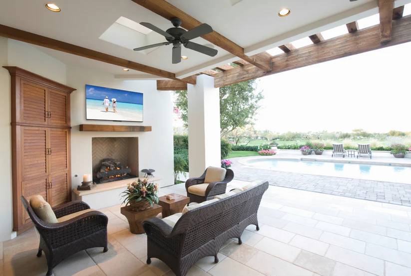 55" Neptune Shade Outdoor Smart TVs - NTSD55