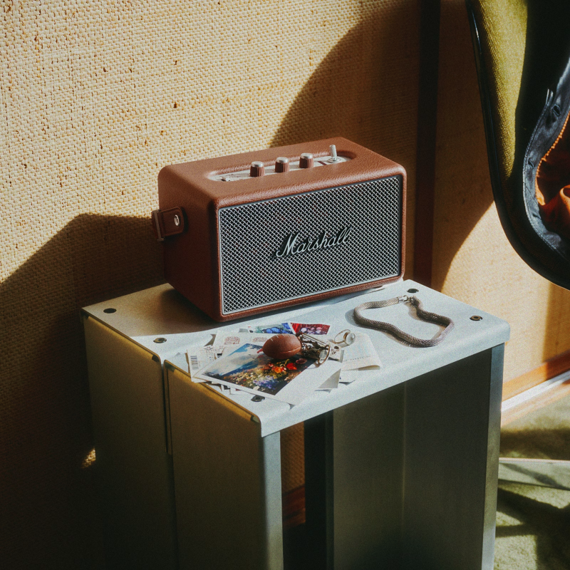 Marshall Portable Wireless Speaker with 50+ hours of Portable Playtime - KILBURN III (BR)