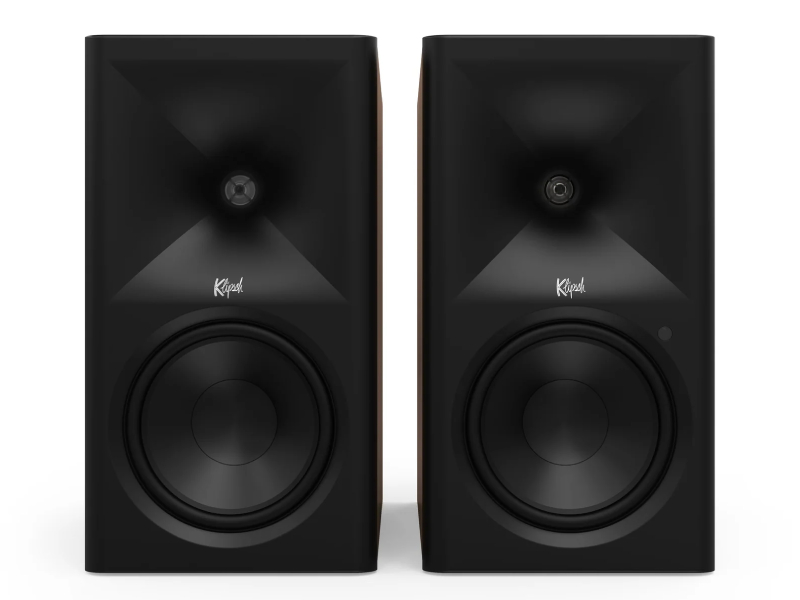 6.5" Klipsch Sevens II Powered Speakers in Walnut - SEVENSIIW
