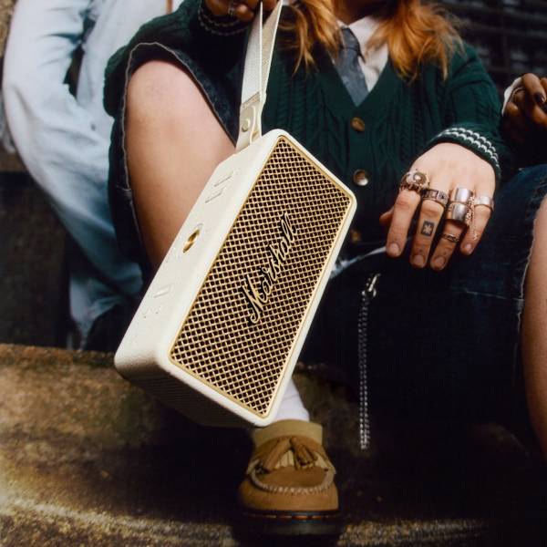 Marshall Portable Speaker with 30+ Hours of Playtime - Middleton II (C)