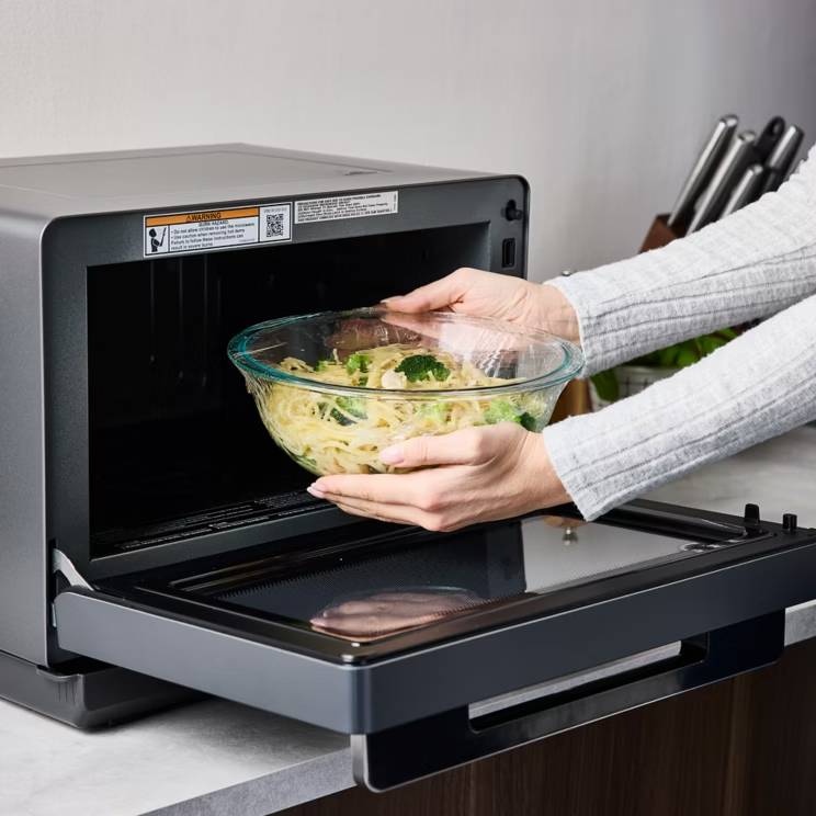 19" Panasonic Countertop Microwave Oven - NNSF57RMC