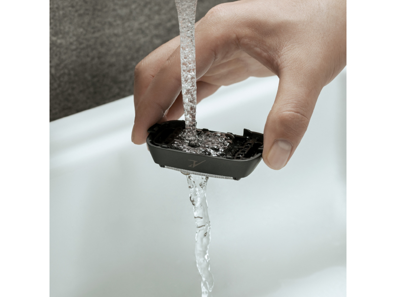 Panasonic Waterproof 6-Blade Shaver - ESLS8A